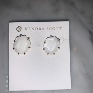 Kendra Scott White Pearl Morgan Stud Earrings